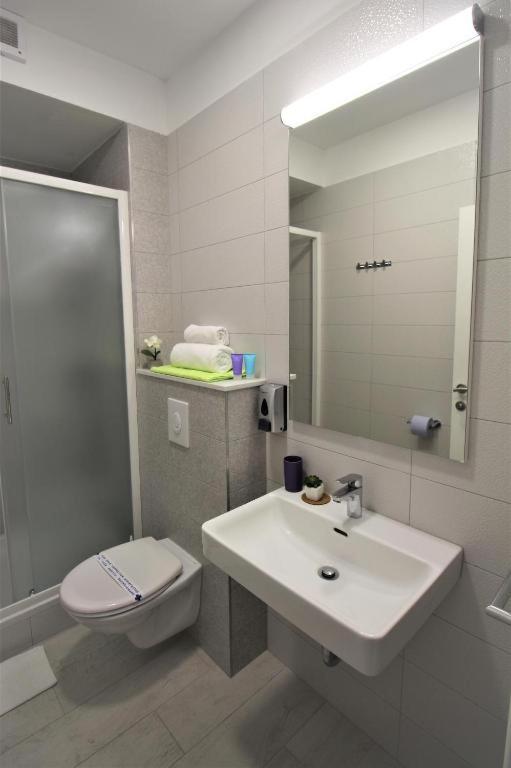 Apartmani Adria 2 Baška Voda Dış mekan fotoğraf